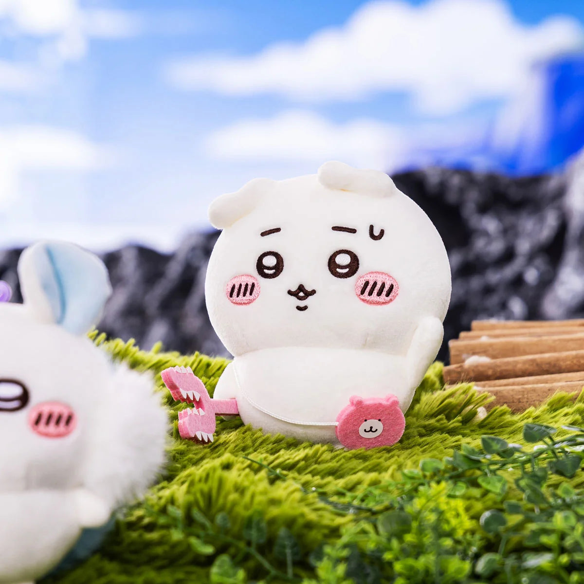 [Pre-Order] Chiikawa Movie "Chiikawa" Stretched Ears Chiikawa Mascot Plush