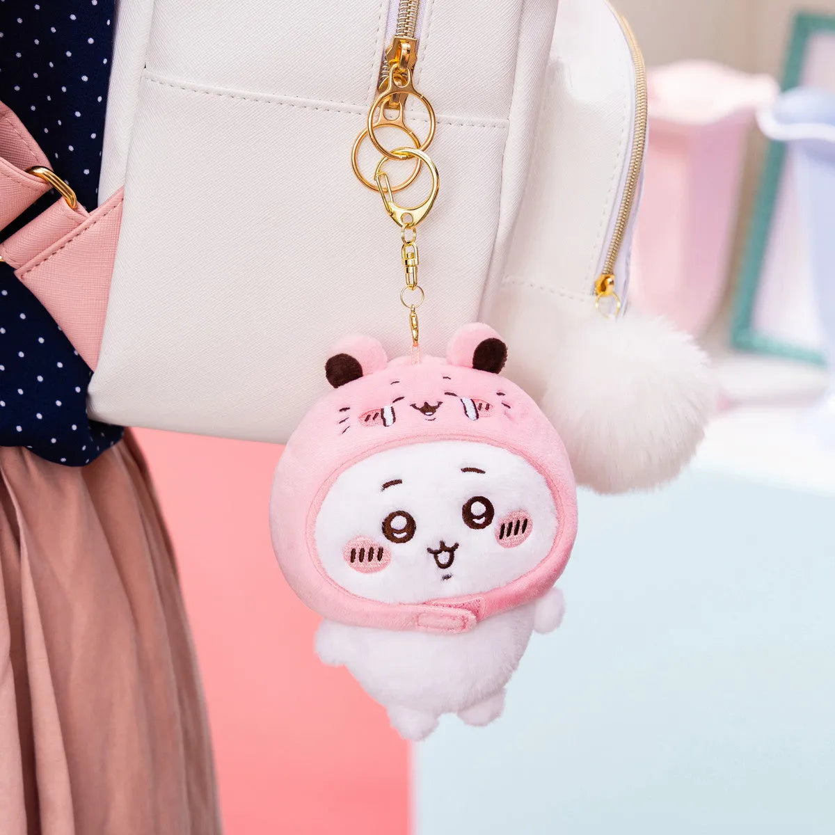 Chiikawa Park Mascot-sized Uki-Uki Plush Cap 1