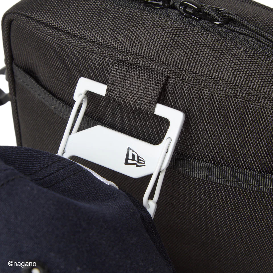 Square Shoulder Pouch 1.5L Chiikawa / Chiikawa, Hachiware, Usagi, Black