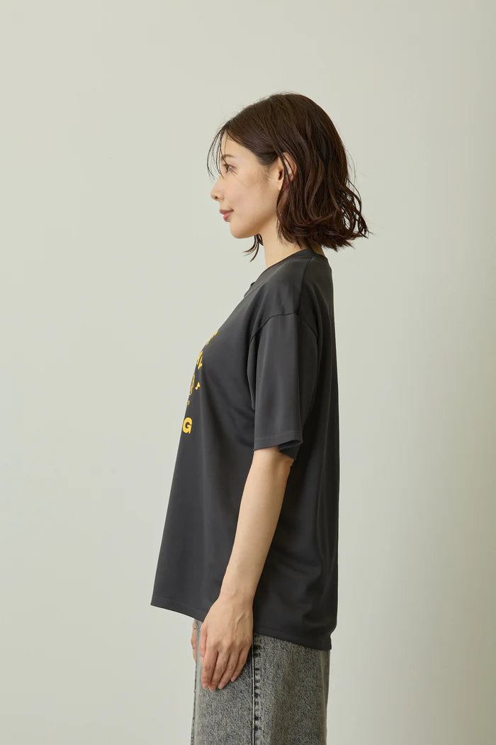 Chiikawa Dry T-Shirt DANCE Shisa Kurimanju Charcoal