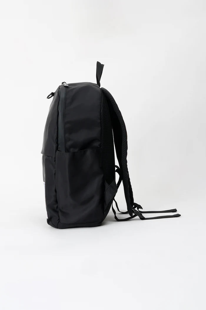 Chiikawa Water-Repellent Backpack, Everyone, Black