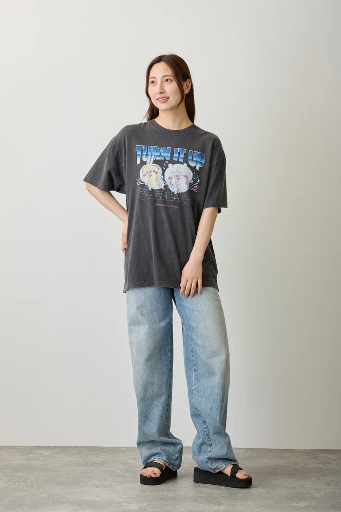 Chiikawa T-shirt TURN IT UP Sumi
