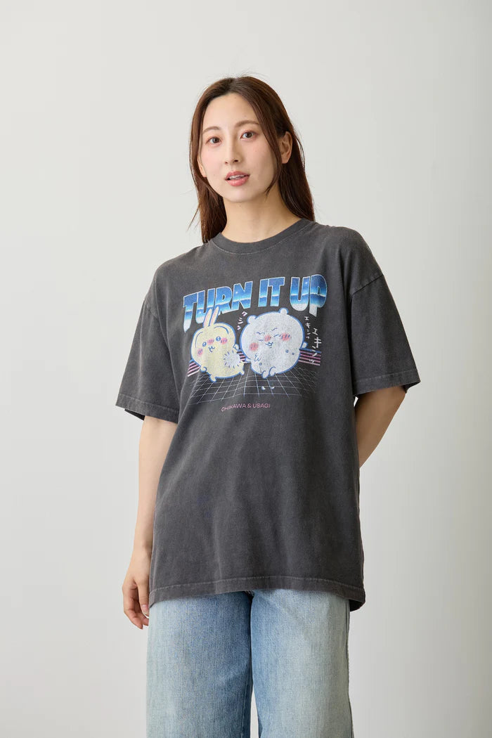 Chiikawa T-shirt TURN IT UP Sumi