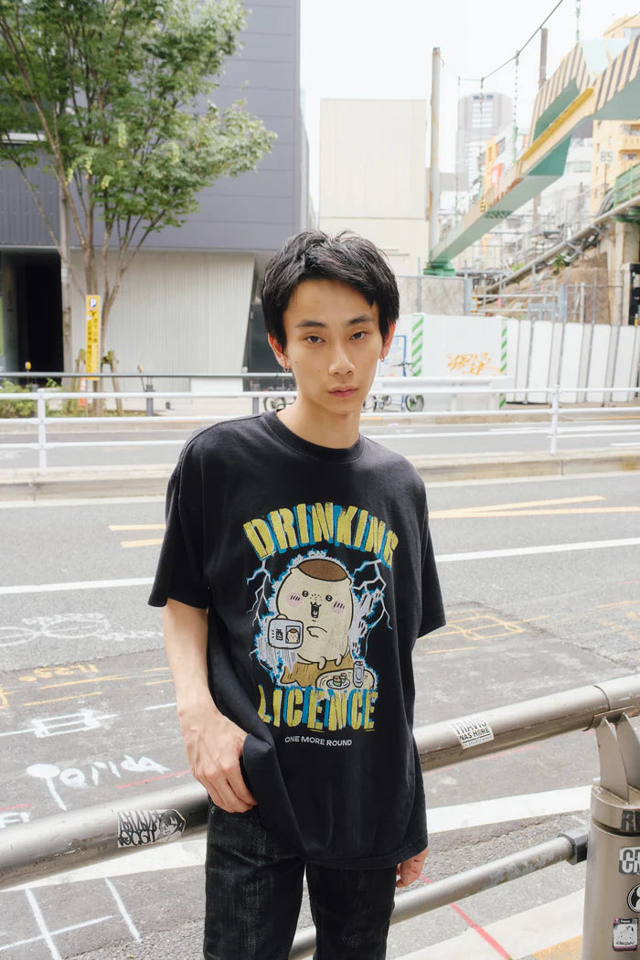 Chiikawa T-shirt DRINKING LICENCE Black