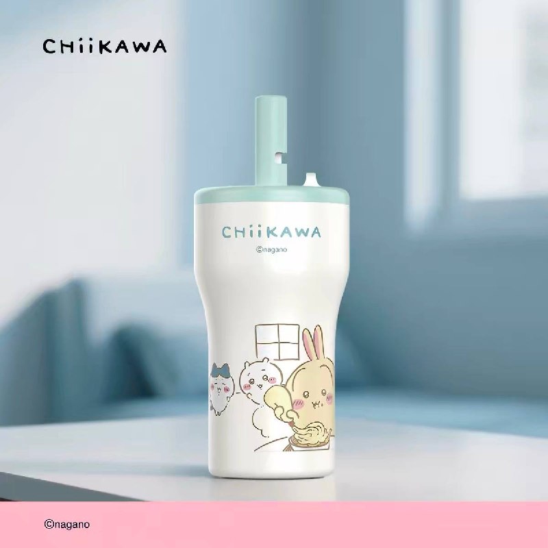Chiikawa Straw Insulated Mug 630ml Household Water Bottle