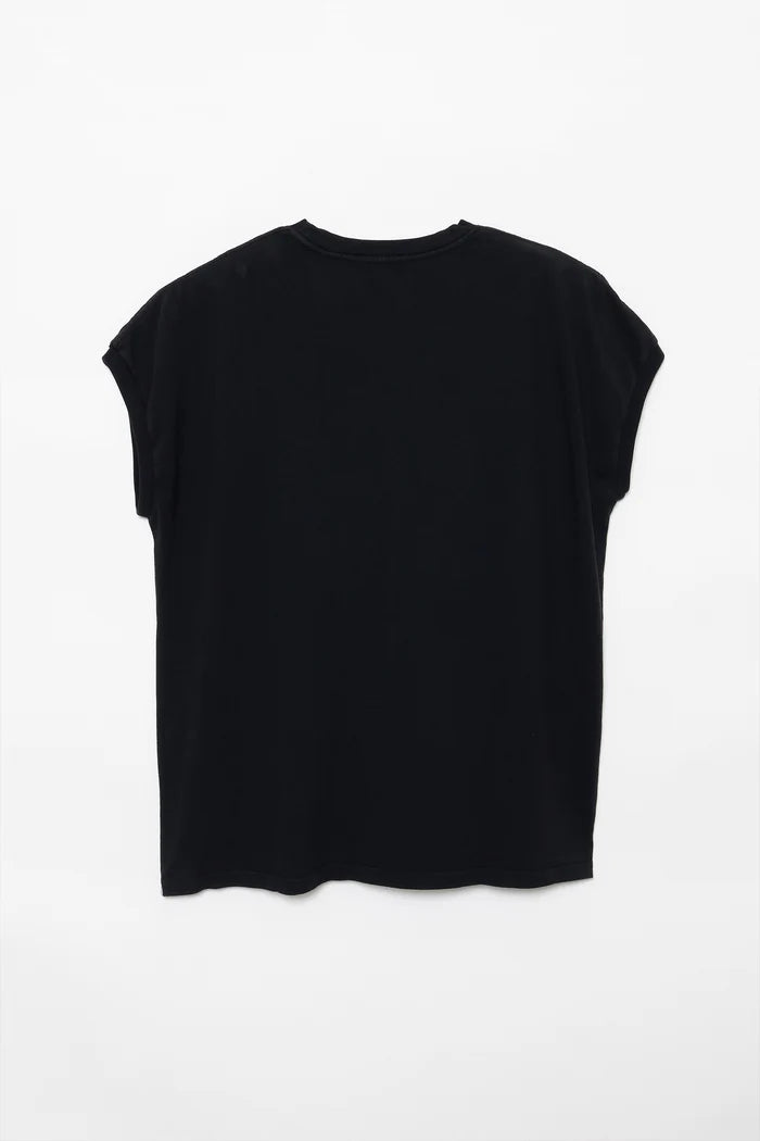 Chiikawa Wide Sleeveless Top RIENDS ABOVE ALL Black