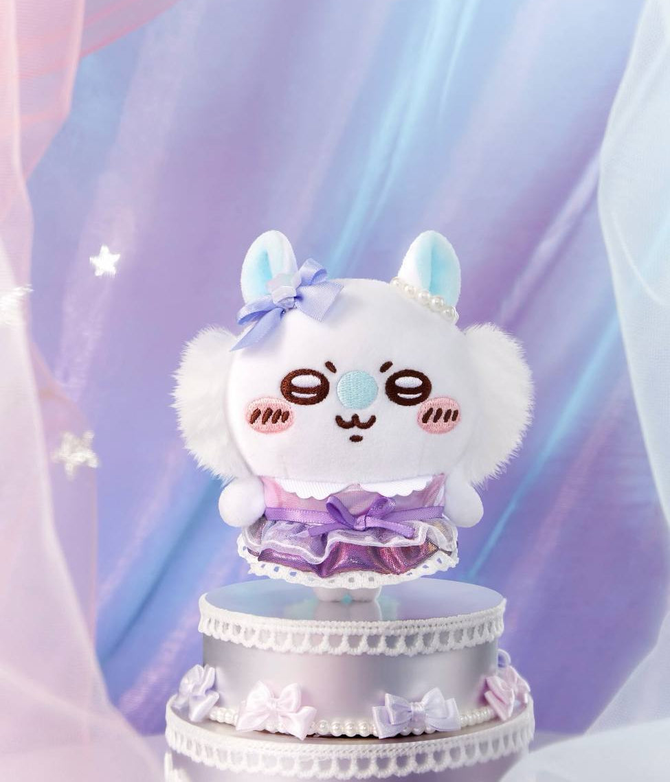 Miniso x Chiikawa Fashion Show Plush Mascot Keychain
